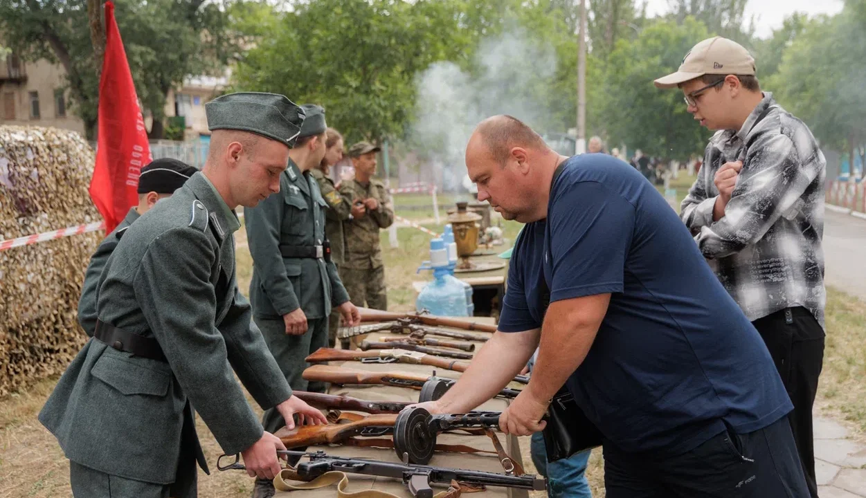 Выставка оружия — на фестивале Победы